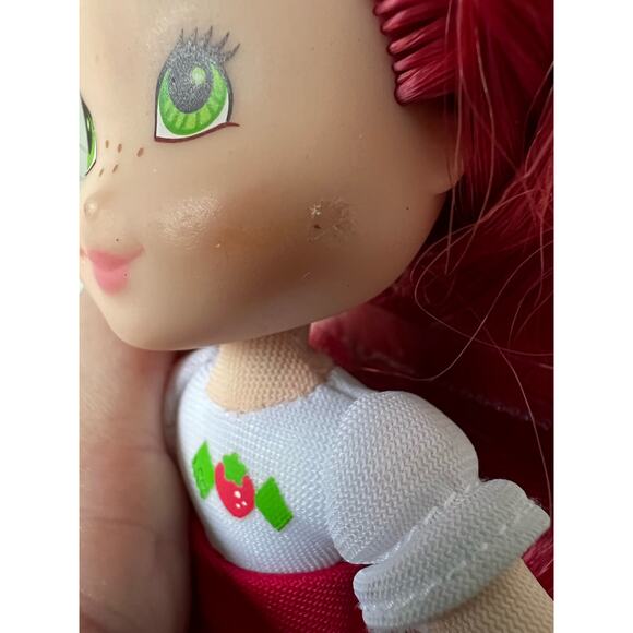 Strawberry Shortcake Soft Body Doll Hasbro 2008 6 Inch - Picture 2 of 6